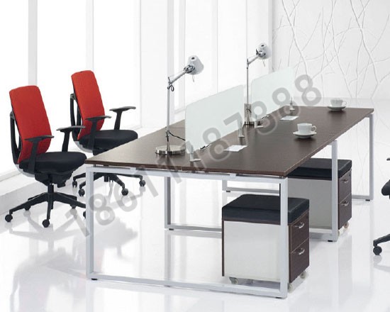 點(diǎn)擊查看商品:屏風(fēng)桌